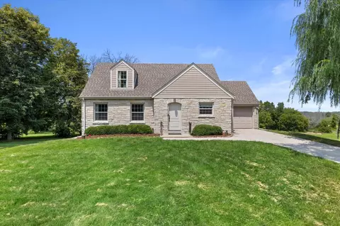 21140 Gumina, Pewaukee, WI 53072