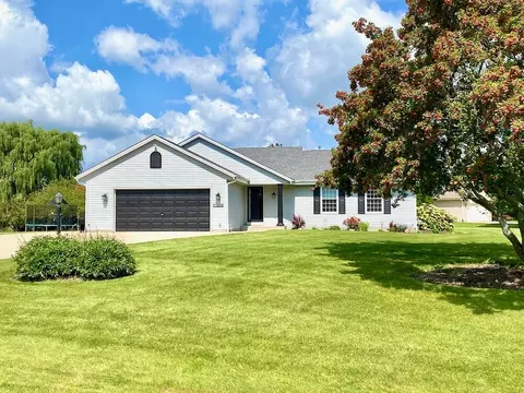 28700 Golden, Waterford, WI 53185