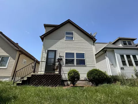 3945 N 22nd, Milwaukee, WI 53206