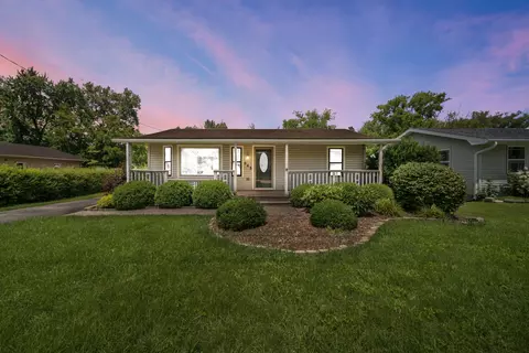 642 Barry, Twin Lakes, WI 53181