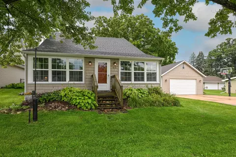 4111 Lake, Delavan, WI 53115