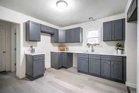 4020 N 84th, Milwaukee, WI 53222