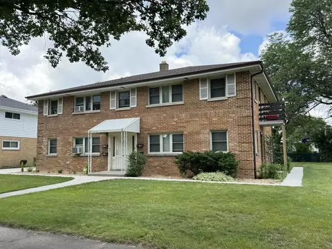 7269 W Lakefield, Milwaukee, WI 53219