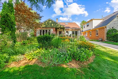 3240 S Herman, Milwaukee, WI 53207