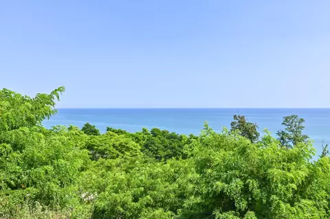 333 E Pioneer, Mequon, WI 53097