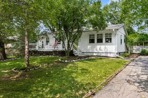 678 S Lakeshore, Fontana, WI 53125