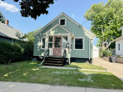 1023 N Greenfield, Waukesha, WI 53186