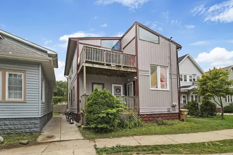 6024 12th, Kenosha, WI 53143