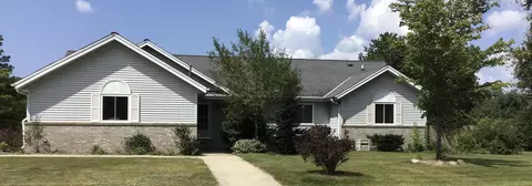 8285 S 35th, Franklin, WI 53132