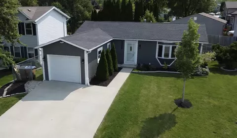 12615 Timber Rdg, Pleasant Prairie, WI 53158