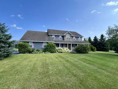 3945 Woodridge, Colgate, WI 53017