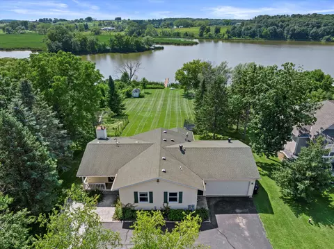 n4855 Sinissippi Point Road, Hustisford, WI 53039