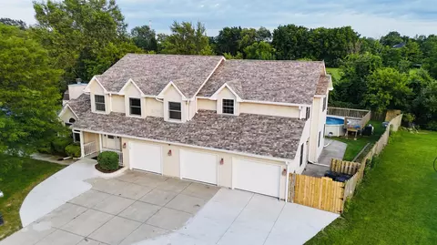 1033 W Buckingham, Oak Creek, WI 53154