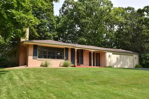 12106 W Elmwood, Franklin, WI 53132