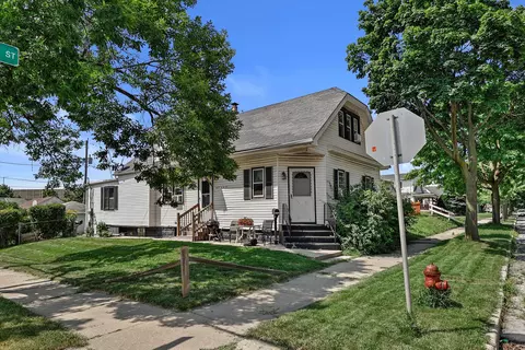 4277 S 4th #A, Milwaukee, WI 53207