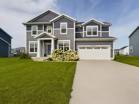 w241n5635 Maple Grv, Sussex, WI 53089