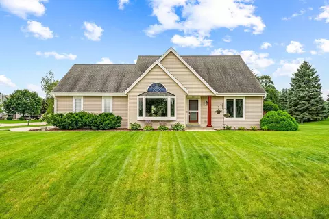 200 Woodfield, Eagle, WI 53119