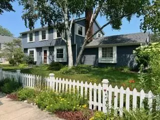 n94w6606 Fieldcrest, Cedarburg, WI 53012