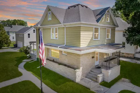 135 Fairview, Plymouth, WI 53073