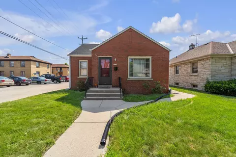 2318 S 55th, West Allis, WI 53219