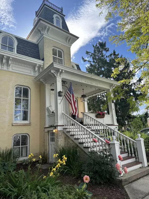 613 Detroit, Sheboygan Falls, WI 53085