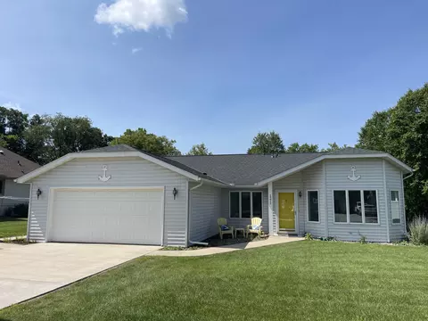 1372 Ridgewood, Winona, MN 55987
