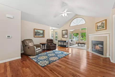 n68w15508 Tartan, Menomonee Falls, WI 53051