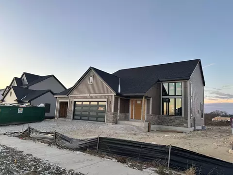 712 Panorama, Waukesha, WI 53188