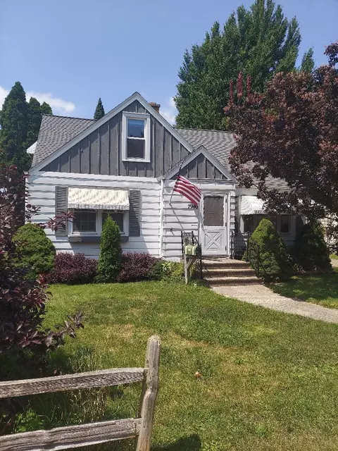 7940 23rd, Kenosha, WI 53143
