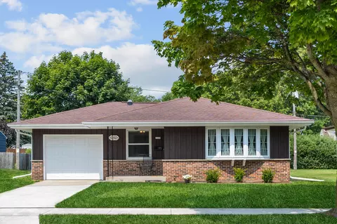 1150 Cherry, Sheboygan, WI 53081