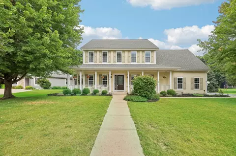 304 Woodlands, Hartland, WI 53029