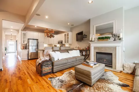 1675 N Franklin #1677, Milwaukee, WI 53202