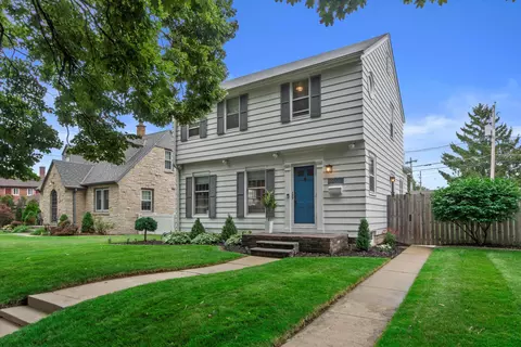 2978 N 69th, Milwaukee, WI 53210