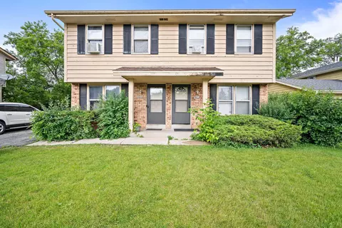 8218 N 93rd #8220, Milwaukee, WI 53224