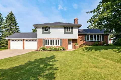 1708 N Colony, Yorkville, WI 53182