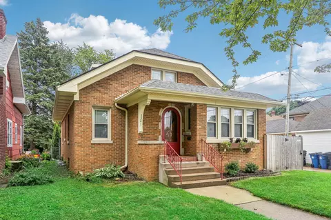 1341 W Lawn, Racine, WI 53405