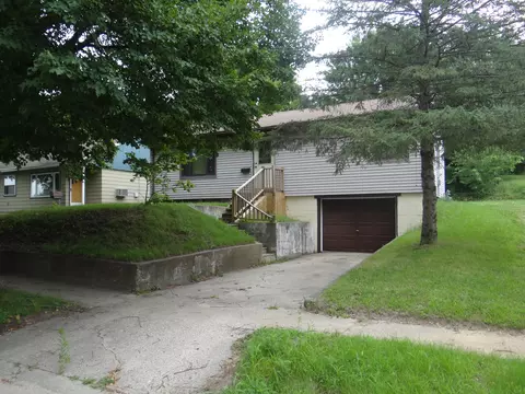411 N Jefferson, Whitewater, WI 53190