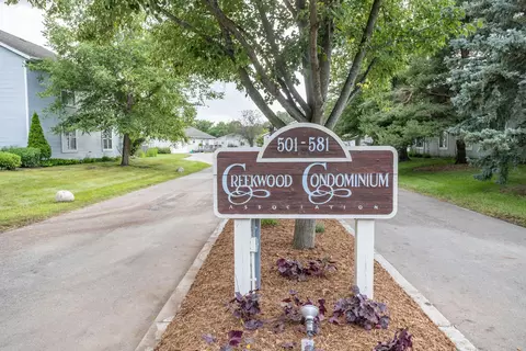 573 Slinger #B-4, Slinger, WI 53086