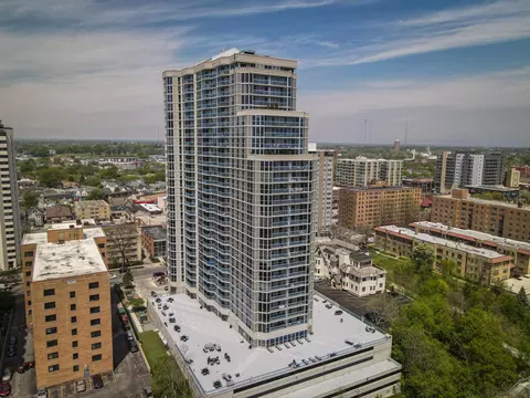 1660 N Prospect #512, Milwaukee, WI 53202