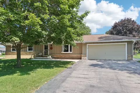 w244n6650 Grogan, Sussex, WI 53089