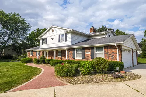 18600 San Fernando, Brookfield, WI 53045