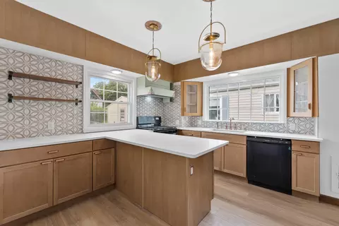 3011 S 47th, Milwaukee, WI 53219