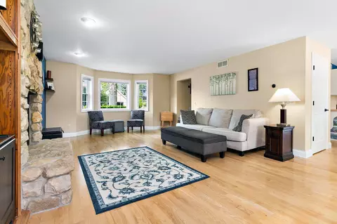 n60w23727 Juniper, Sussex, WI 53089