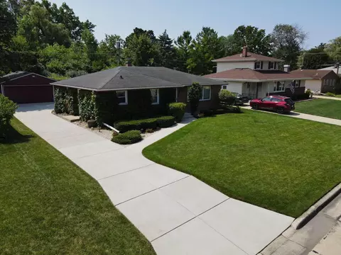 5325 Westmore, Racine, WI 53406