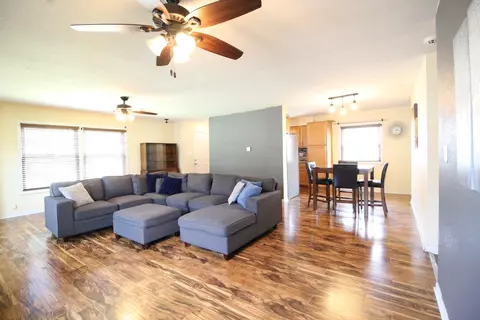 5915 N 75th, Milwaukee, WI 53218