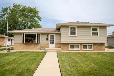 900 Saxony, Racine, WI 53402
