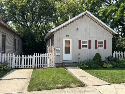 815 Jackson, Racine, WI 53404