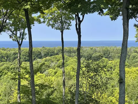 4920 N Landmark #2325, Egg Harbor, WI 54209