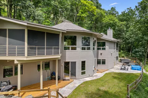 23277 Blackberry, Winona, MN 55987