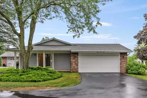 727 Tamarack, West Bend, WI 53095